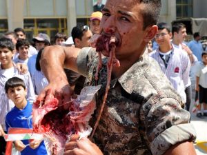 جندي لبناني في عرض ترويجي للتجنيد/أ.ف.ب/أرشيف