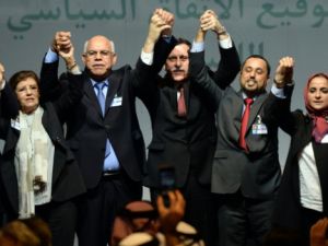 الموقعون على اتفاق الصخيرات بشان تشكيل الحكومة الليبية الجديدة
