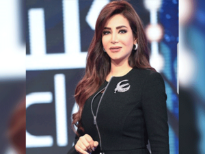 تشارك لجين عمران جمهورها تفاصيل حياتها عبر حساباتها في مواقع التواصل