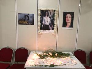 مي سكاف تجمع اصدقاءها في عمان في بيت عزاءها
