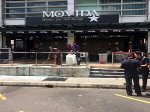 إصابة 8 أشخاص بانفجار قنبلة داخل حانة بماليزيا
