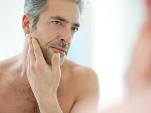 العناية بالبشرةِ ليست حِكْراً على النساء
 العناية بالبشرةِ ليست حِكْراً على النساء