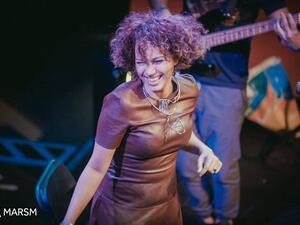 Maryam began her music career with participations in Baraka band, which reinterpreted Sheikh Imam’s songs with rock music, and Gawaz Safar band which she founded herself, before commencing her solo career. (Facebook)