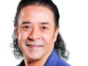 مدحت صالح يغني لـ(صابر غوغل)