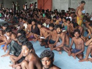 أي تعامل عسكري (مع مسألة الهجرة غير الشرعية) ينبغي أن يكون بالتعاون مع السلطات الليبية المختصة