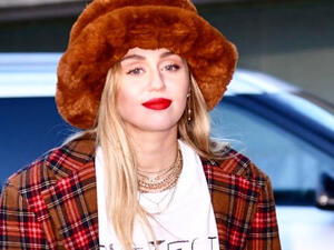 On December 23, she got married in Tennessee (Source: mileycyrus / Instagram )