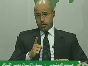 سيف الاسلام القذافي نجل الزعيم الليبي معمر القذافي