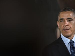 US President Barack Obama pauses while speaking during an event in the East Room of the White House April 5, 2013 in Washington, DC. (AFP PHOTO/Brendan SMIALOWSK)