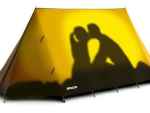 خيمة.. مبين شو الهدف منها