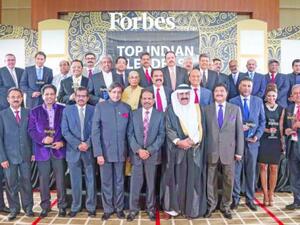 Indian Minister of State for Human Resource Development Shashi Tharoor with some of the Top 100 Indian Leaders in Dubai.