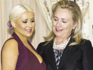 العمى.. على شو بتطلع كلينتون