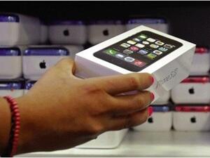 UAE iPhone 5S and 5C purchasers can receive 1GB of free data for the first three months if they are a prepaid Wasel customer and postpaid subscribers can receive 10 GB contract-free data capacity plan (Courtesy of 7 Days in Dubai)