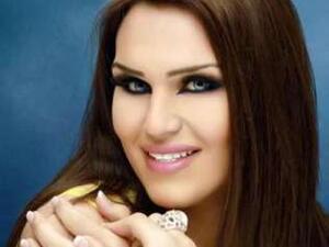 فعلا يشبهها