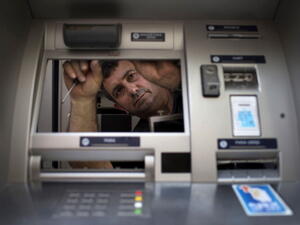 In Kuwait, scammers are targeting the ATM machines.