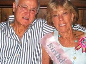 Steve Jobs’ biological father, Abdul Fattah Jandali, shown here with Joanne Carol Schieble, Jobs’ biological mother, never met his famous son. The 80-year-old Jandali, a Syrian immigrant from Homs, lives and works in the U.S. state of Nevada. (Photo courtesy Al Arabiya)