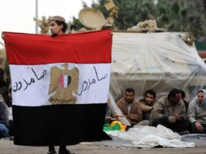 الاسلاميون يتقدمون في مصر