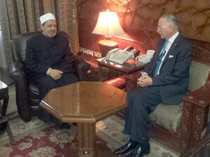 أبدى فضيلة شيخ الأزهر تقديره لجهود الأمين العام في خدمة الأمة الإسلامية