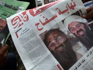 مصور باكستاني يلتقط صور لقتلى عملية الكوماندوز ضد بن لادن ورفاقه
