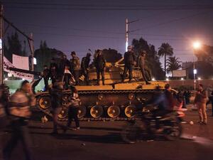 Egyptian Army soldiers outside the presidential palace on December 9, 2012 in Cairo