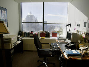 Women in Saudi Arabia are preferring an independent career life to a pampered dependent one through marrying rich.