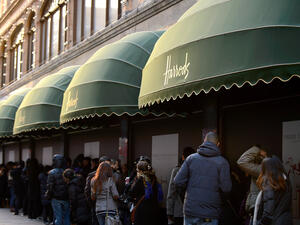 Ten UK-based Arabs, including Mohammed al-Fayed, former owner of Harrods, have a joint work of over $17.5 billion