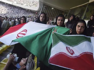 وفد مصري فنانين يزور طهران  