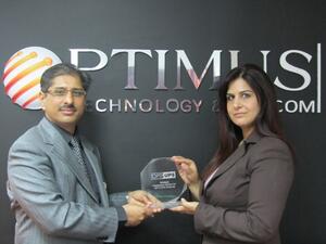 Kamlesh Kumar Amesur, Opti-UPS Sales & Marketing Director and Meera Kaul, Optimus Managing Director