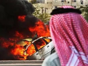 عملت الكويت على توفير مخزون من النفط عن طريق شركاتها العالمية من خارج منطقة الخليج