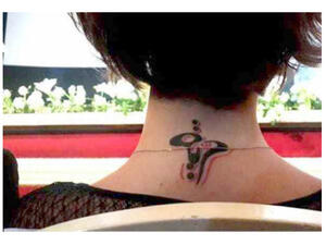 She's sexy, and she shows it! Check out Menna Shalabi's new tattoo! (Image: Barlamane)