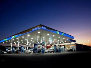 Oil marketing revenues in Oman are set to boom in 2013, a new report shows