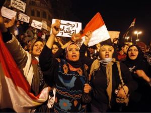 Women are not taking a backseat in Egypt's raging political scene. (Image courtesy of "Leil-Zahra Mortada")