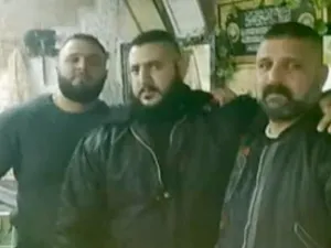 صورة عن الانترنت لمن يوصفون بالشبيحة