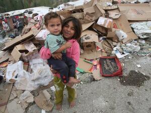 This Syrian girl and her brother found refuge in Turkey.