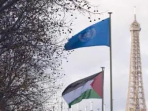 العلم الفلسطيني في سماء عاصمة الحرية 