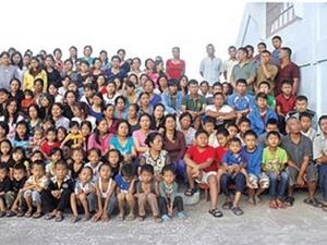 الهندي وزوجاته واولاده