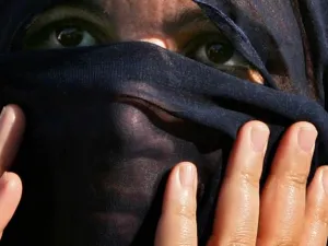 عمان تفرج عن بعض النشطاء 