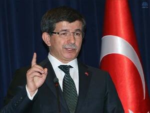 Turkey's Foreign Minister Ahmet Davutoglu landed in Baghdad Sunday to renew "chilled" ties with Baghdad (Courtesy of World Bulletin)