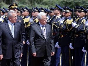 محمود عباس يبدأ زيارة رسمية الى لبنان