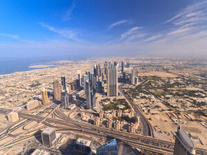 The new road between Abu Dhabi and Dubai is 62 kilometers. (Image credit: Shutterstock)