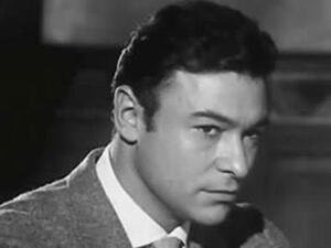 Famed Egyptian actor Ahmed Ramzy was known as a womanizer and heart breaker in many of his films.