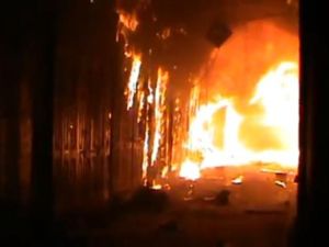 نشطاء: جزء كبير من السوق الاثرية في حلب تحول إلى رماد 