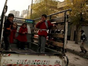 اطفال نازحون في حلب
