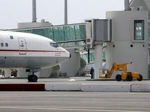 طائرة تابعة للخطوط الجزائرية في مطار الجزائر الدولي
