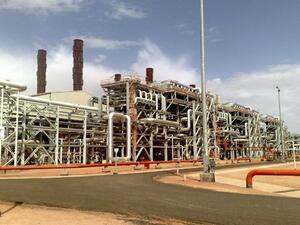 650 people have been rescued from a gas plant in Algeria, but more hostages are still being help.