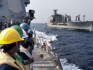 مقتل شخص بنيران اميركية استهدفت زورقا قبالة سواحل دبي 