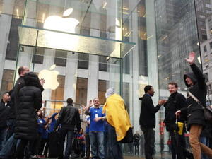 Is Apple US-side exhibiting racist sale-practice?