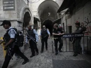حاجز لجيش الاحتلال في القدس