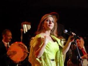 Syrian singer Asala accused of cooperating with Israel following Palestine visit. (Image: Facebook)