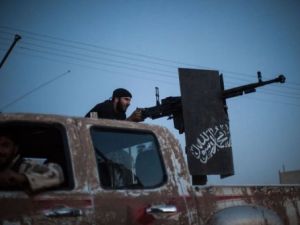 لداعش الذي يقاتل مقاتلي المعارضة والقوات السورية وجود إعلامي خاص بها 