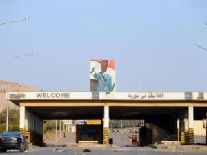 معبر باب الهوا بين تركيا وسوريا الذي وقع تحت سيطرة الجيش السوري الحر
